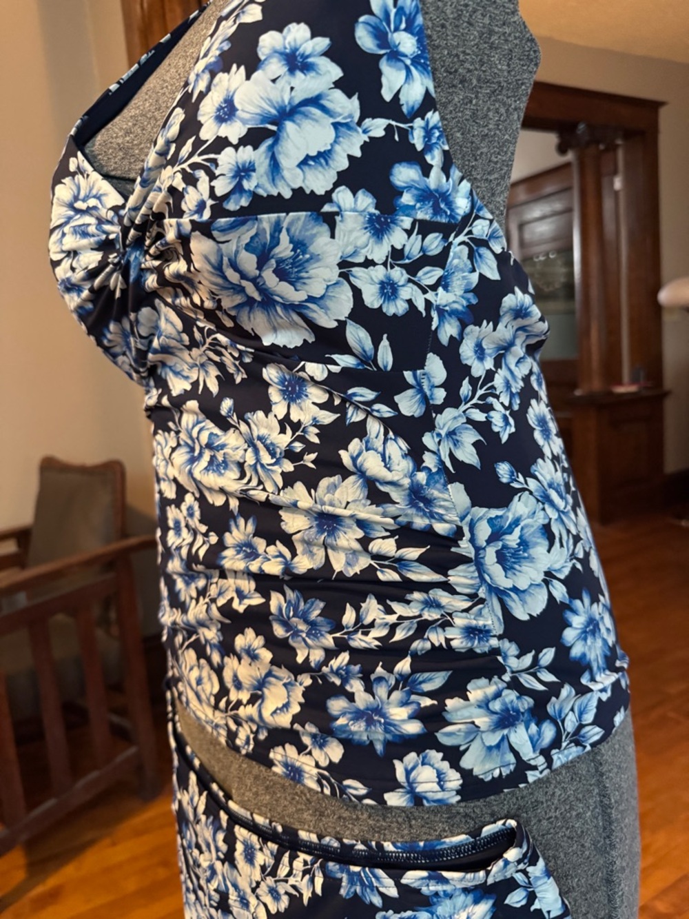 Land’s End Tankini Top with twisted front and matching Swim Skirt NWOT Sz 12 - Picture 2 of 14